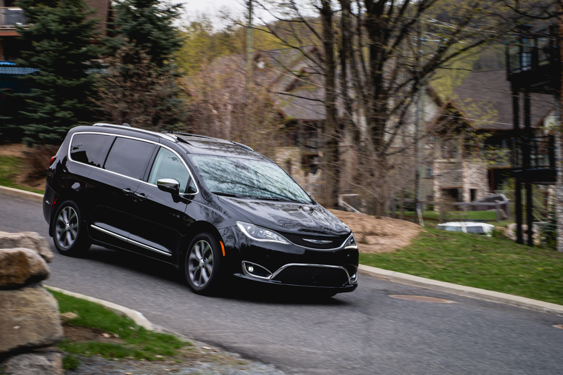 Illustration for article titled 2017 Chrysler Pacifica: The Jalopnik Review